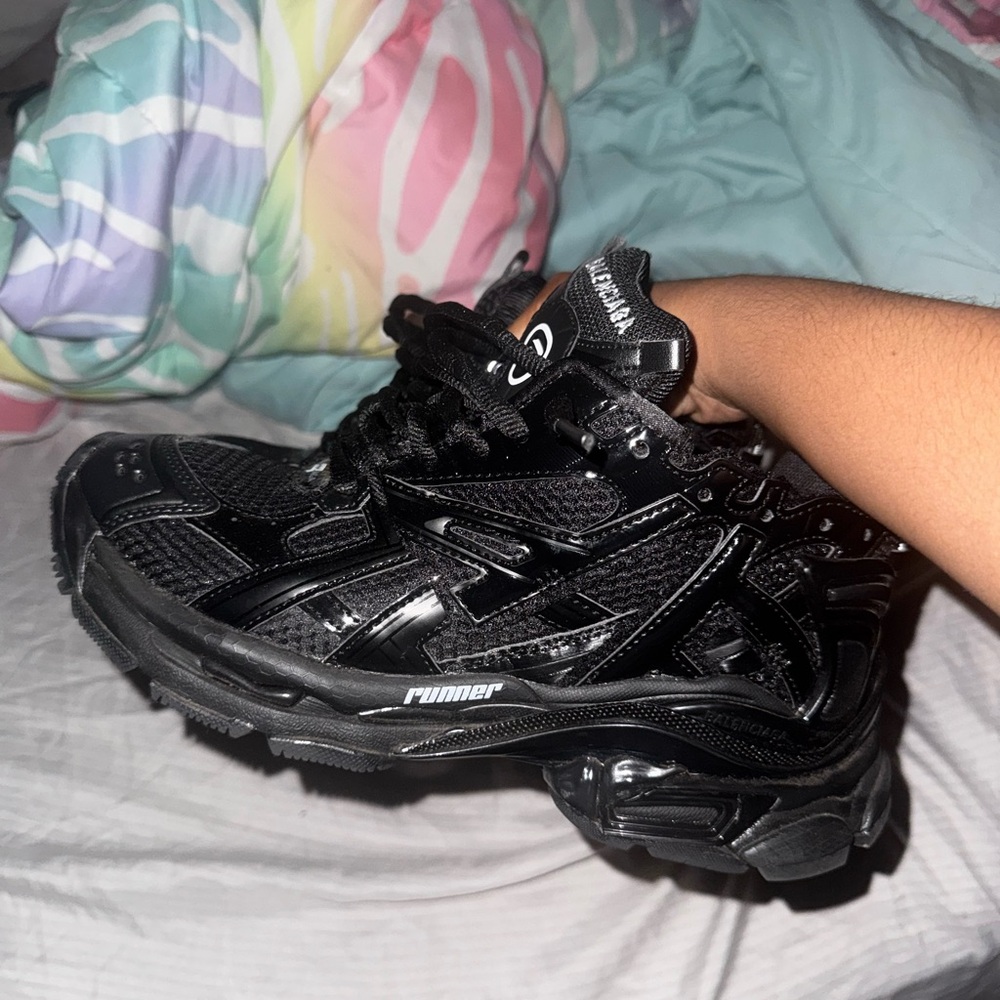 Balenciaga Runners - Picture 3 of 7